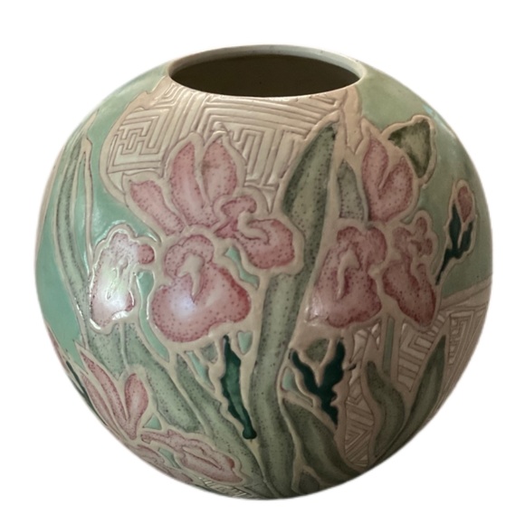 H.F.P. MACAU Accents Vintage Hfp Macau Chinese Ginger Jar Urn Vase